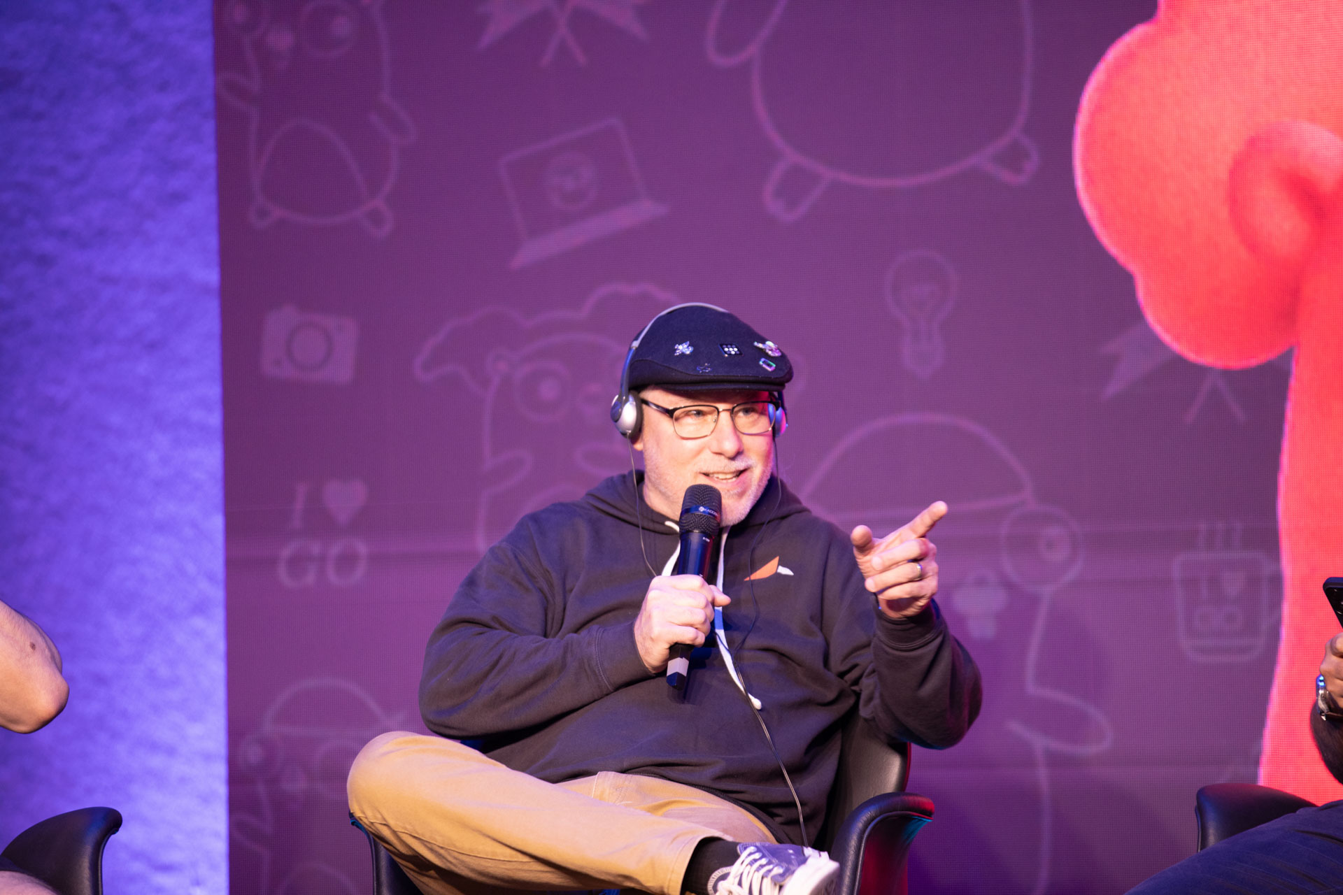 GopherCon LATAM 2026 — Bill Kennedy making a point during the main stage panel discussion.