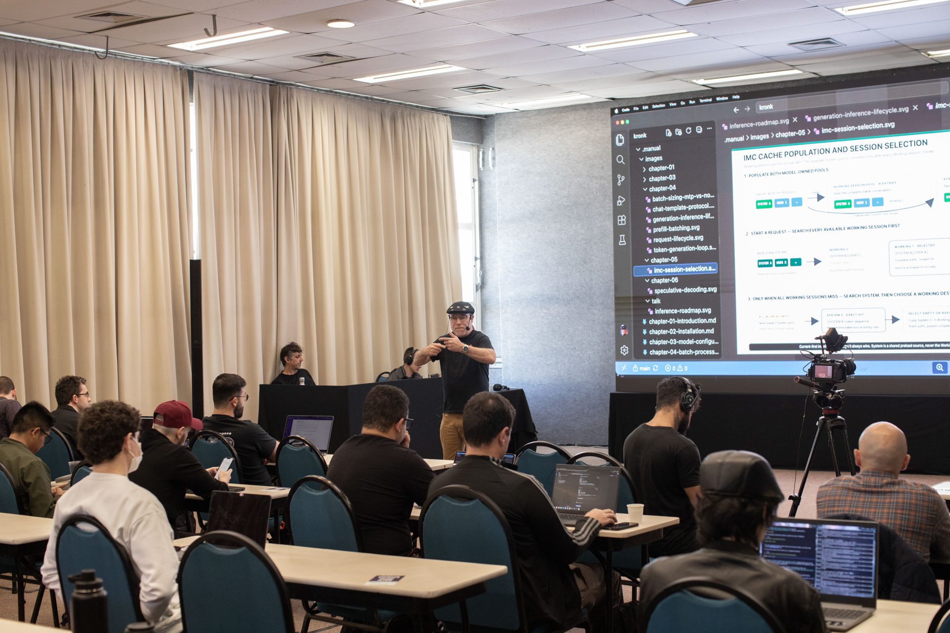 GopherCon LATAM 2026 — Bill Kennedy presenting the cache population and session selection diagram.